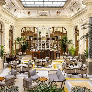 5* Отель Nh Collection Carlo Iv